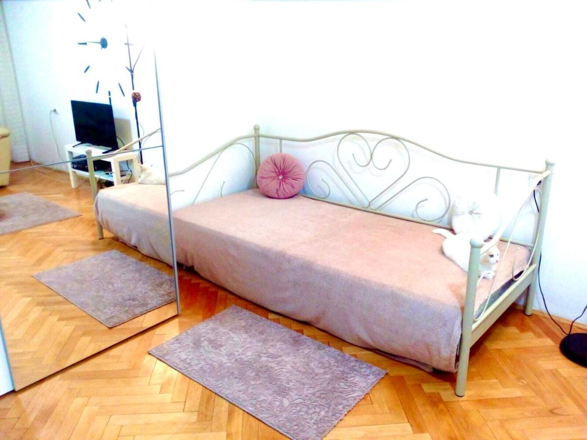 White House With Sauna And Jacuzzi Novi Sad Esterno foto